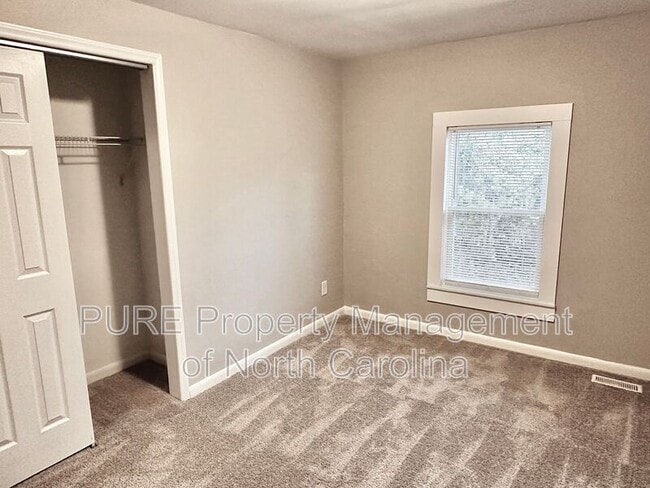 Building Photo - 411 W 10th St