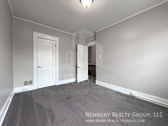 Building Photo - 313 Wilson Ave