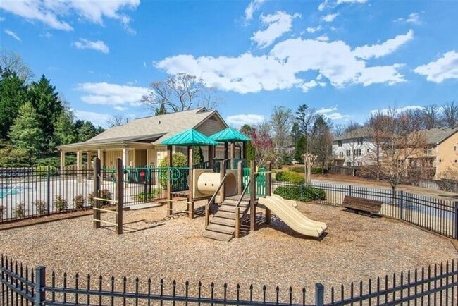 Building Photo - 2681 Oak Leaf Pl