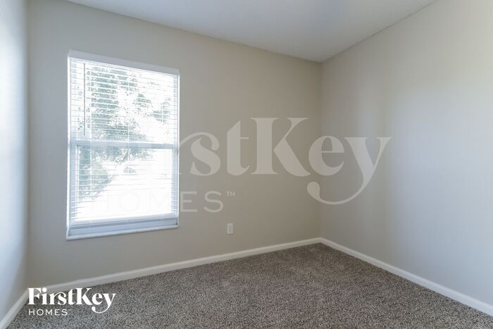 Building Photo - 5227 Aventura Blvd