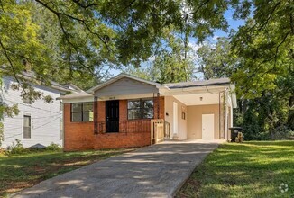 Building Photo - Newly Renovated 3 Bedroom 1 Bath