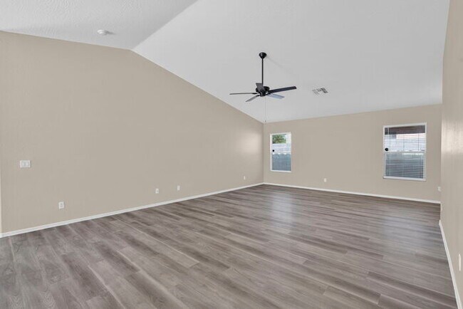 Building Photo - 17161 W Port Royale Ln