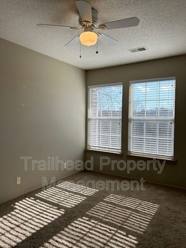 Building Photo - 8671 NE 97th St