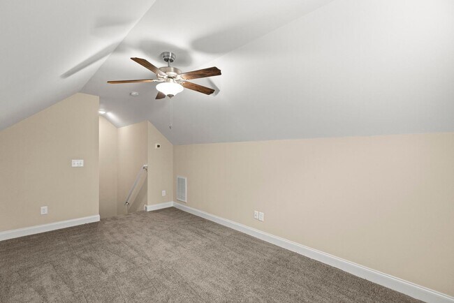 Building Photo - Hampstead Home For Rent