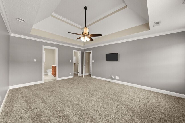 Building Photo - Coming Soon - Large home in the Heart of F...