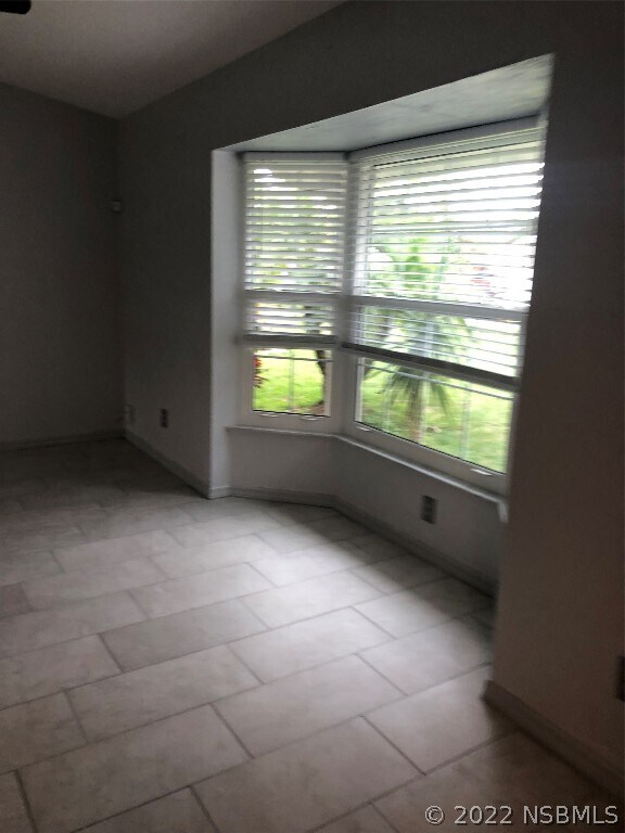 Building Photo - 312 Fairfax Dr