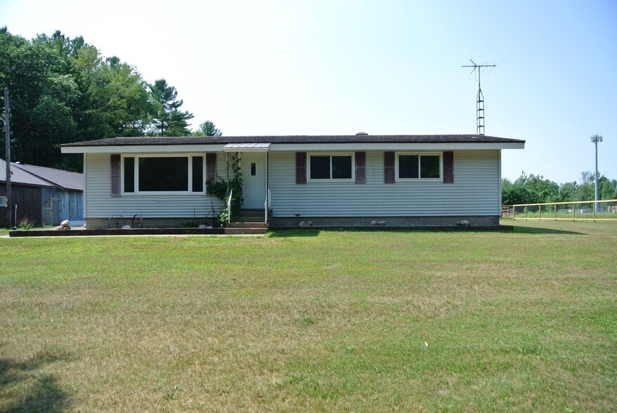 Building Photo - 1705 Buckhorn Rd