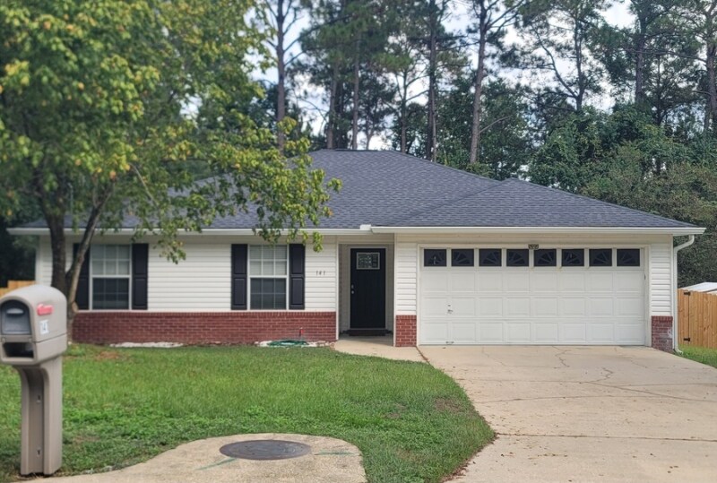Primary Photo - 141 Palmetto Dr