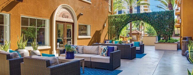 Building Photo - 344 Hauser Blvd