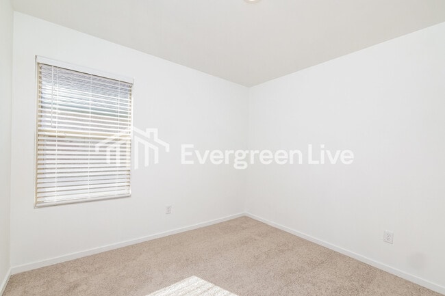 Building Photo - 12512 Huntington Rdg Wy