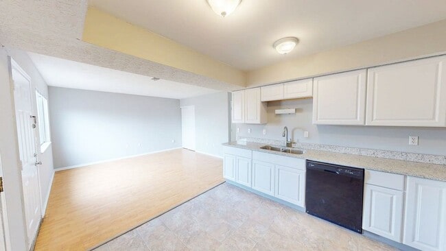 Building Photo - 3140 Walden Pl