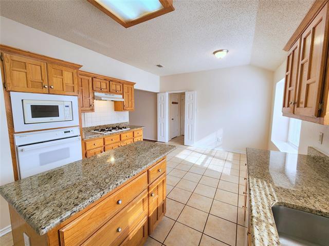 Building Photo - 200 Eastridge Ct