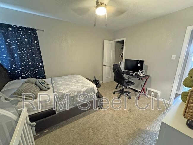 Building Photo - 2524 7th Ave