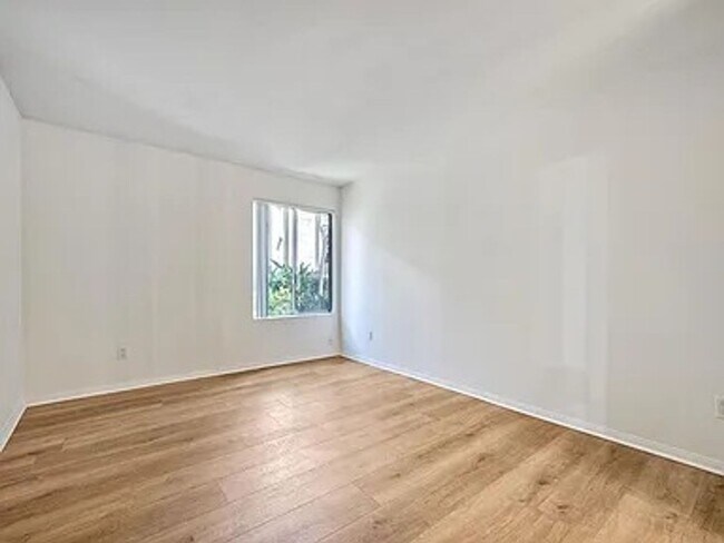 Building Photo - Allure Condo in Serra Mesa 2 Bedroom