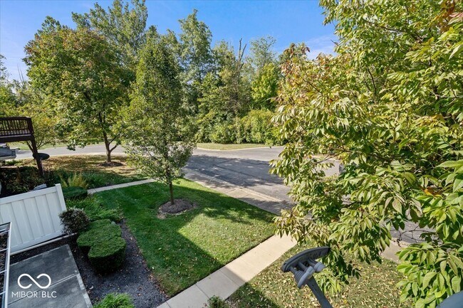 Building Photo - 474 Villa Ct