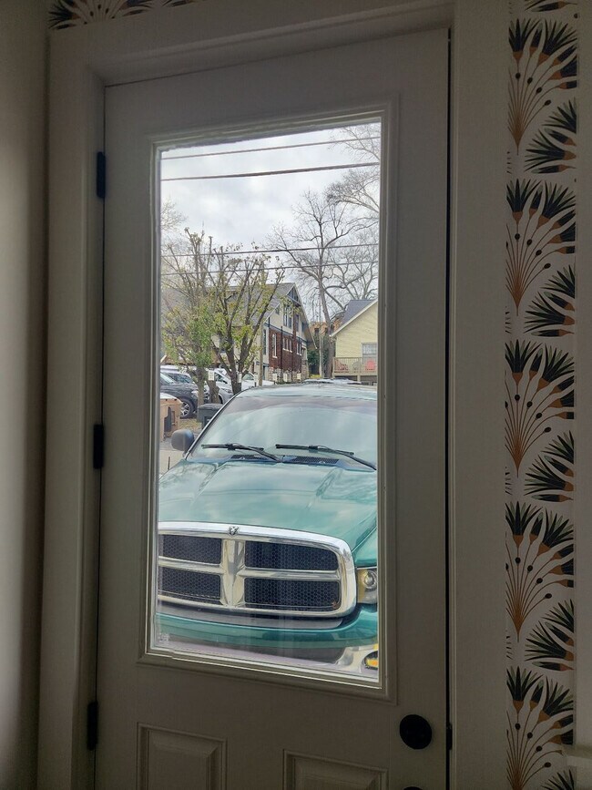 Building Photo - 1315 16th Ave S