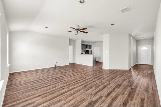 Building Photo - 322 Franchi Wy