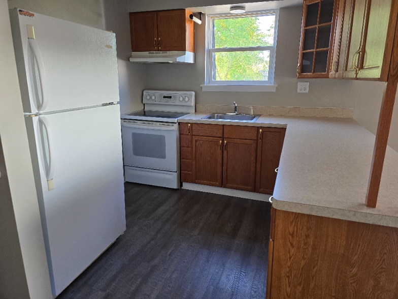 Primary Photo - 645 Westmoreland Dr