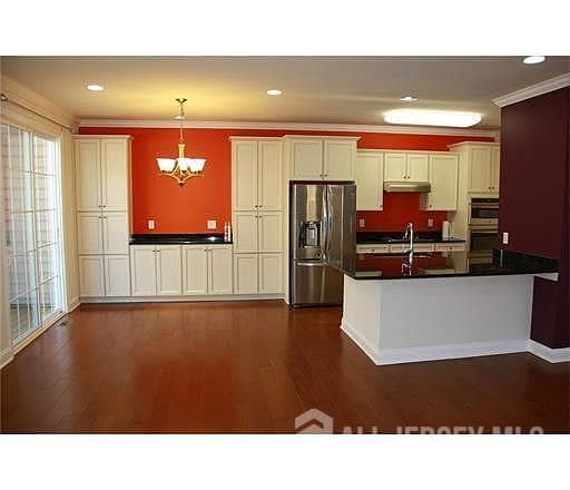 Building Photo - 204 Downey Ln