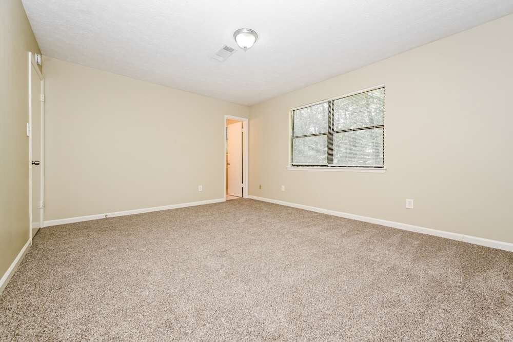 Building Photo - 4687 Dogwood Farms Dr