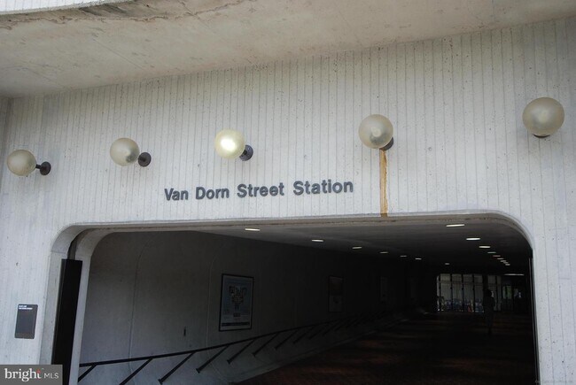 Building Photo - 5500 Holmes Run Pkwy