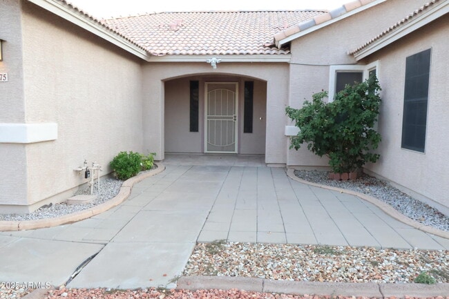 Building Photo - 5375 W Kaler Cir