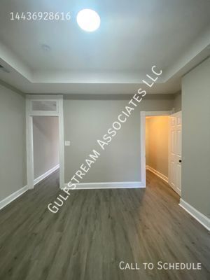 Building Photo - 819 Appleton St