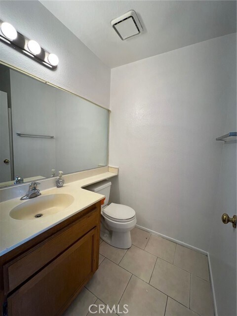 Building Photo - 430 N Lincoln Ave