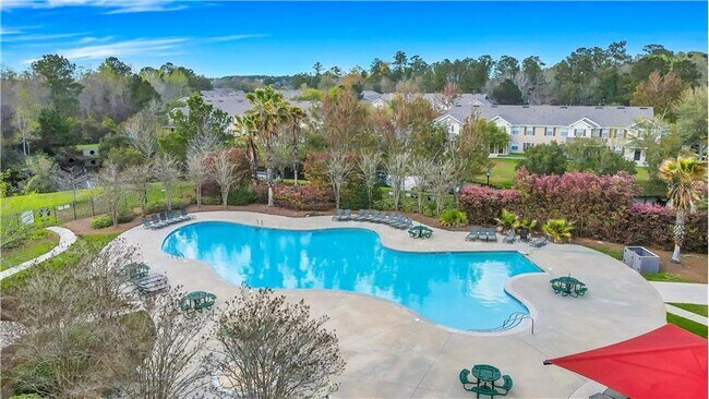 Building Photo - 13 Concordia Dr