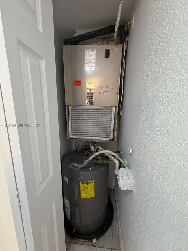 Building Photo - 815 Boynton Beach Blvd