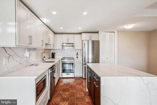 Building Photo - 1311 Delaware Ave SW