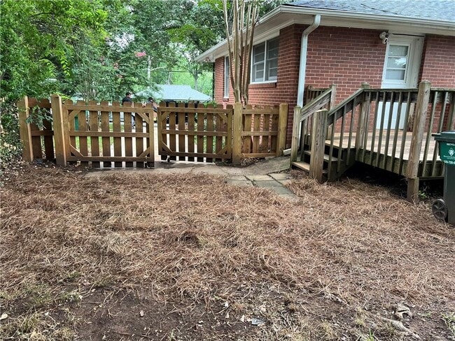 Building Photo - 2174 Trailwood Dr