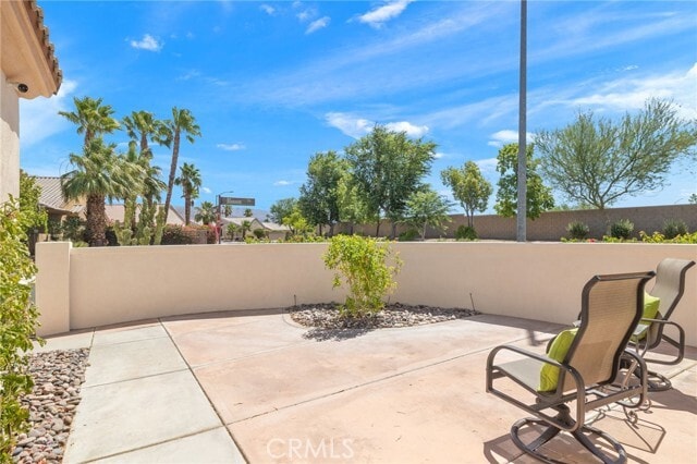 Building Photo - 39371 Blossom Cir