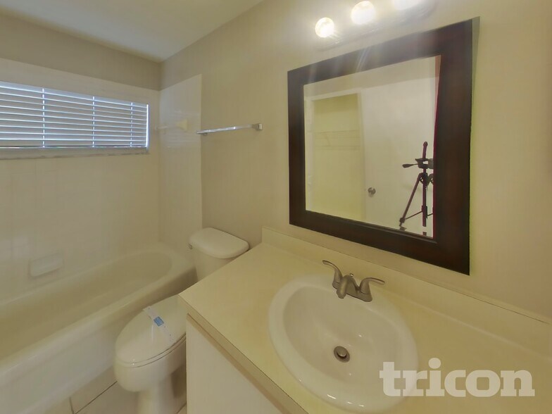 Building Photo - 13235 Prestwick Dr