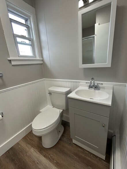 Bath - 9 7th St