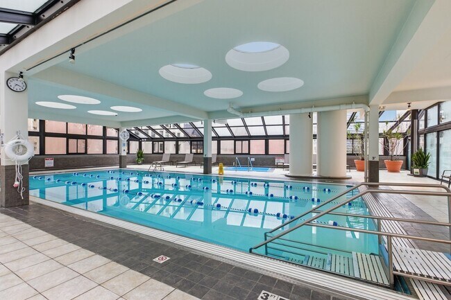 Building Photo - 405 N Wabash Ave