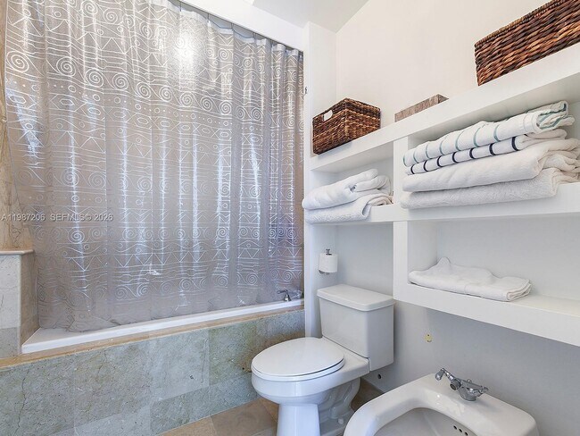 Building Photo - 1500 Ocean Dr