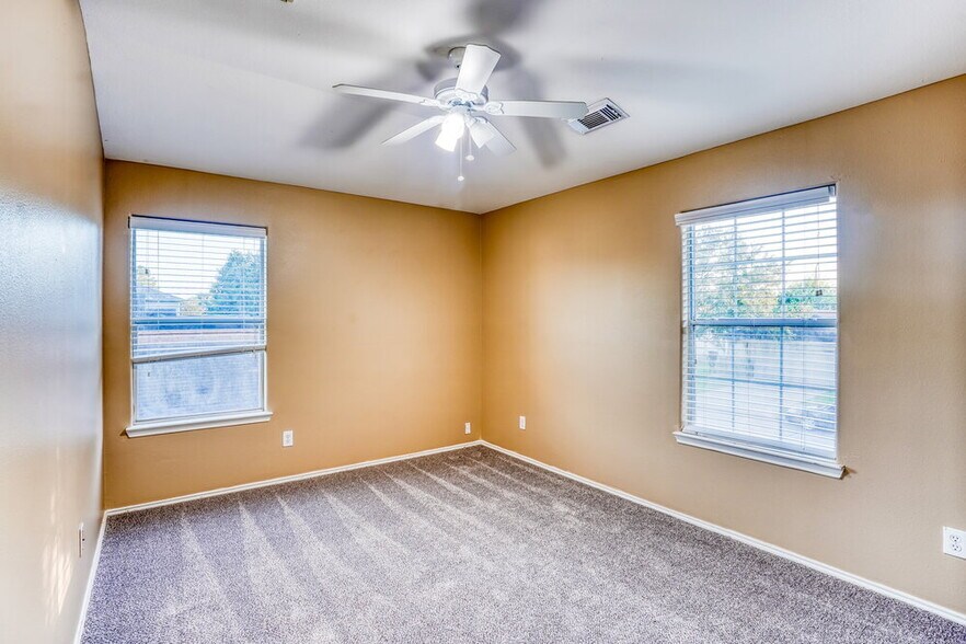 Building Photo - 8223 Wainwright Way