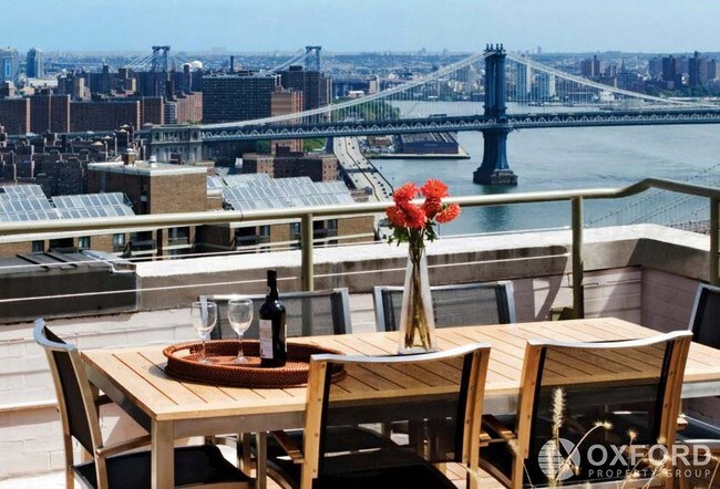 Building Photo - 112 John Street