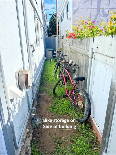 Building Photo - 3477 Del Rey St