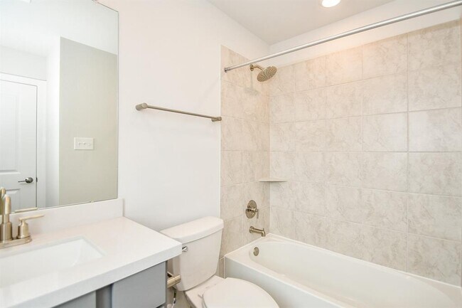 Building Photo - 21835 Erskine Peaks Pl