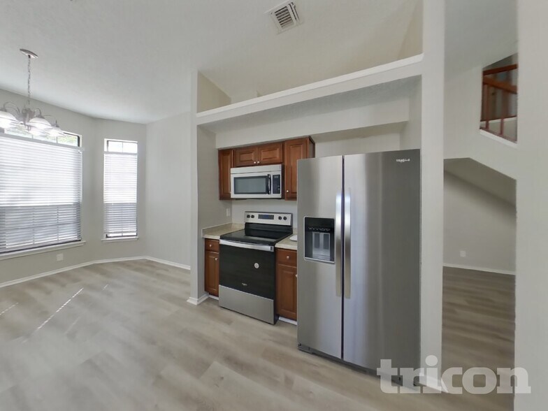 Building Photo - 10223 Canton Fld Dr