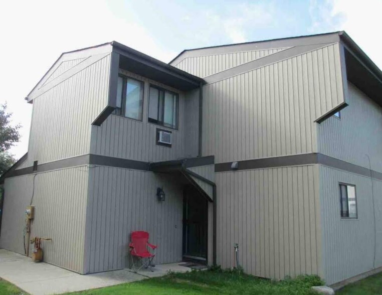 Building Photo - 10 Buckingham Mews