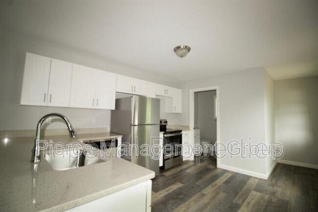 Building Photo - 59 S Spring St