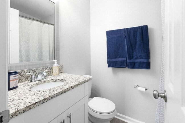 Building Photo - 3 Bed 1 Bath Home for Rent in Chesapeake