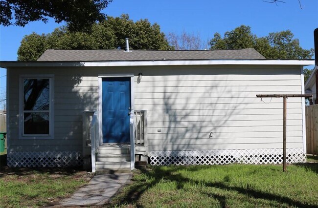 Building Photo - 104 Glendale St