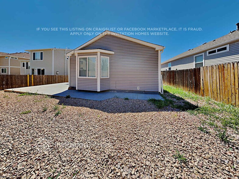 Building Photo - 7564 Dobbs Dr