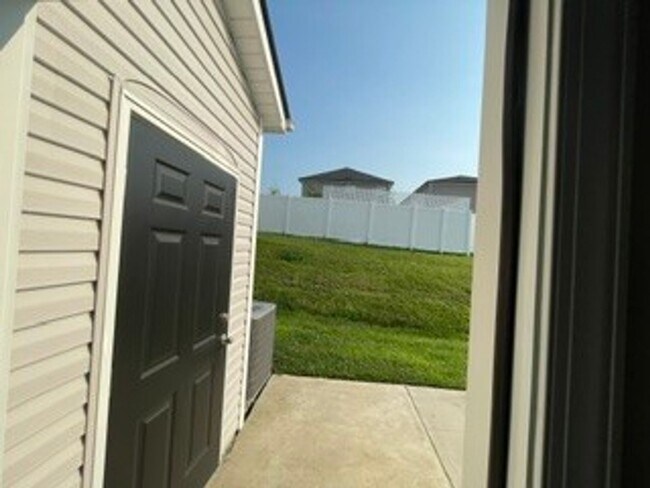 Building Photo - 4506 Skywood Ln