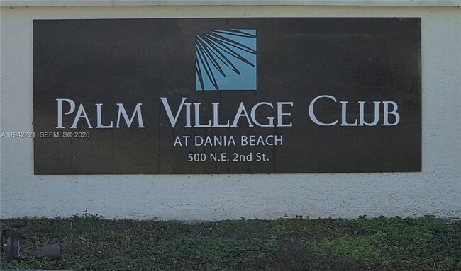 Building Photo - 500 NE 2nd St