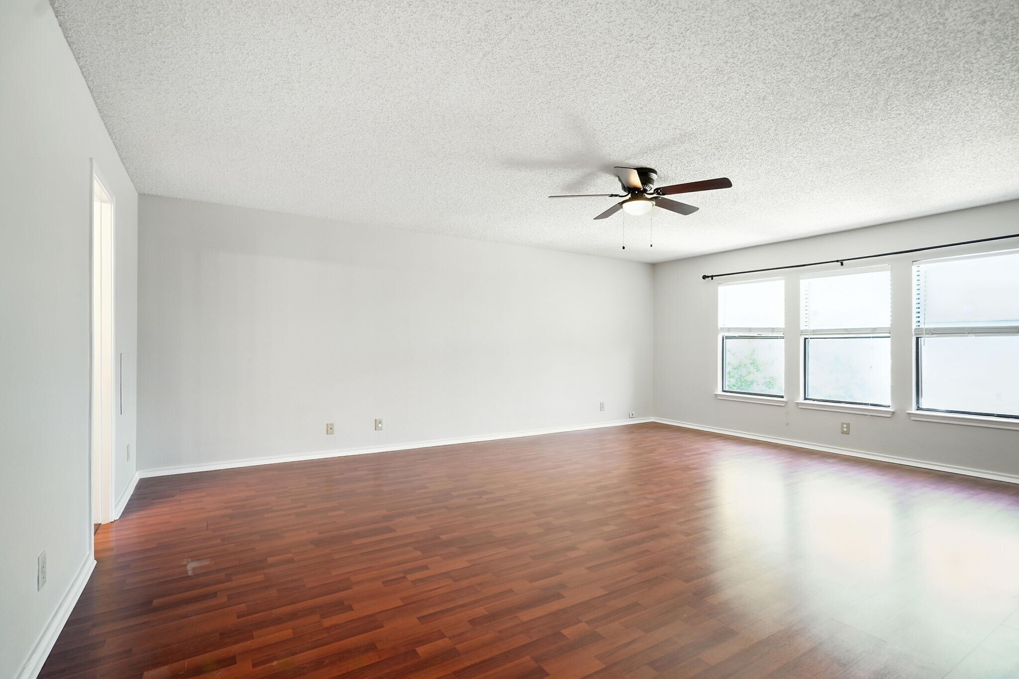 Building Photo - 2802 Redrock Trl